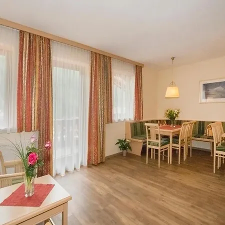 Lexner Guest house