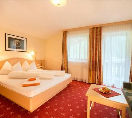 Lexner 4* Тукс